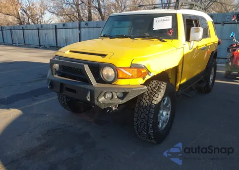 2007 Toyota Fj Cruiser from USA, damaged, VIN JTEBU11F470090104